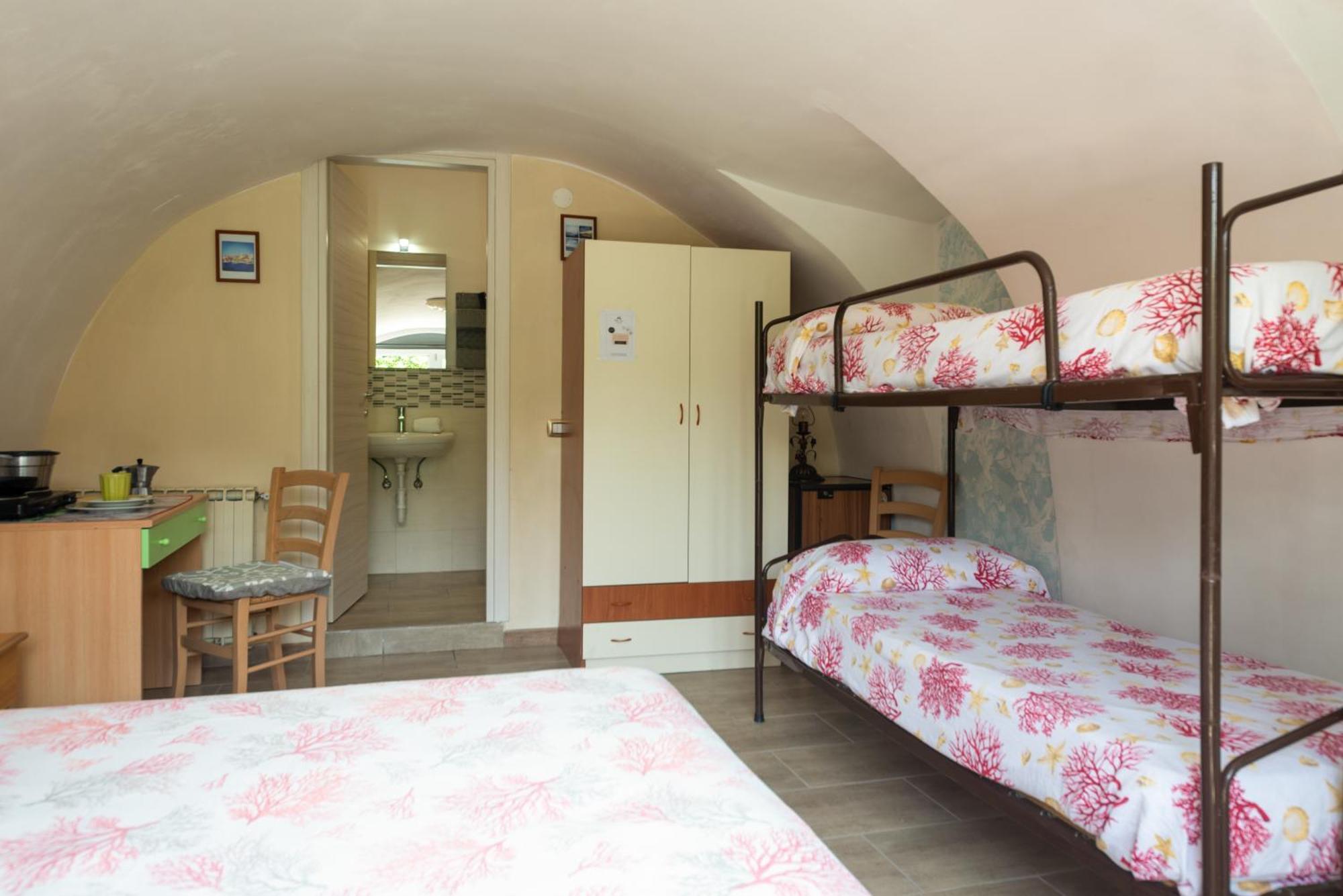 Villa Dei Sogni - Aparthotel Ischia Ponte エクステリア 写真